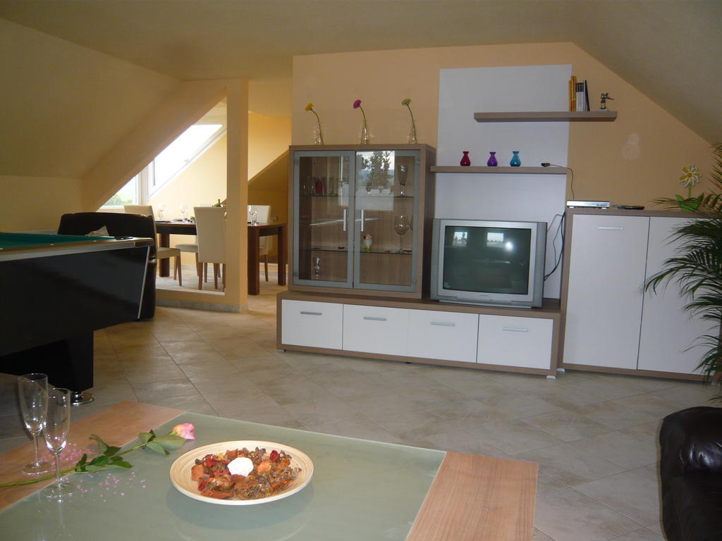 Appartamento Pummpaelzhof Bad Salzungen Esterno foto